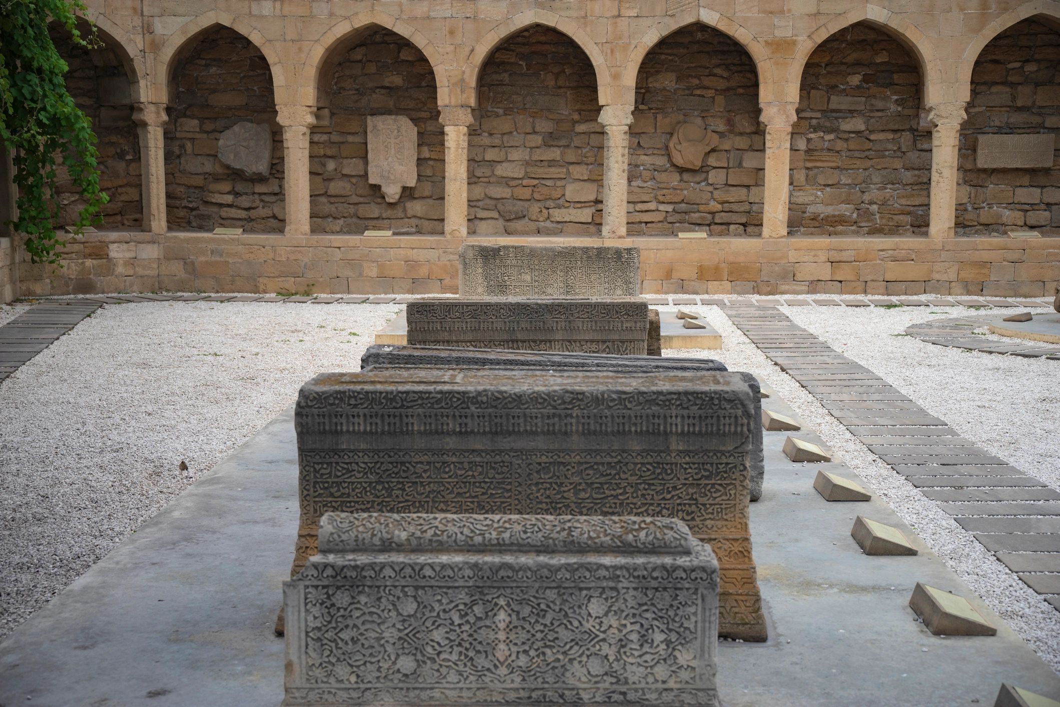 Tarihi taş yazıtlar